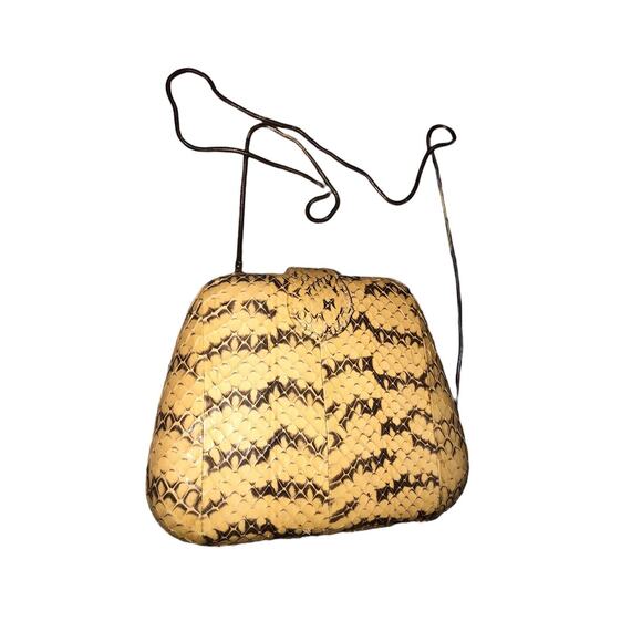 Vintage 70s Le-Ann Hard Shell Yellow Black Gold Evening Bag Italy - Picture 1 of 8